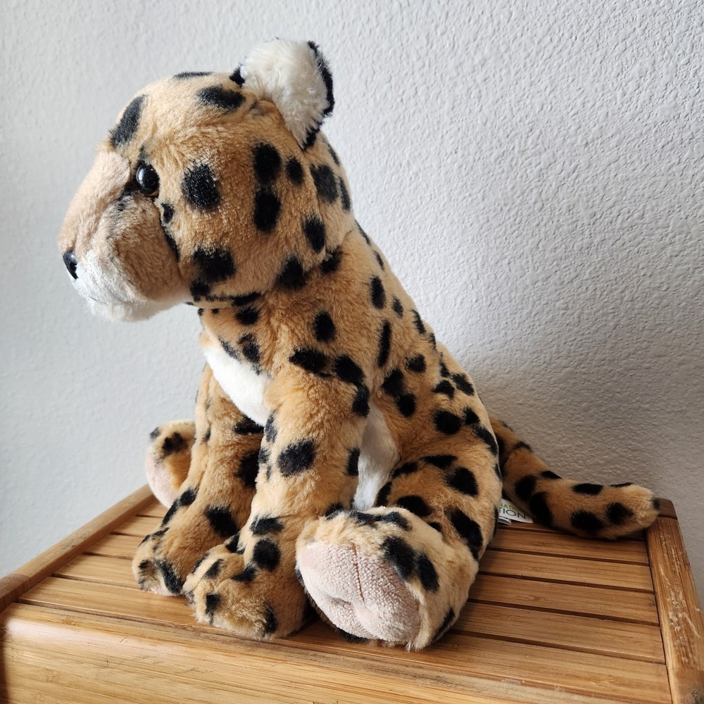 2019 Aurora‎ Destination Nation Sitting Leopard Plush Stuffed Animal 10 in Tall - Picture 2 of 12